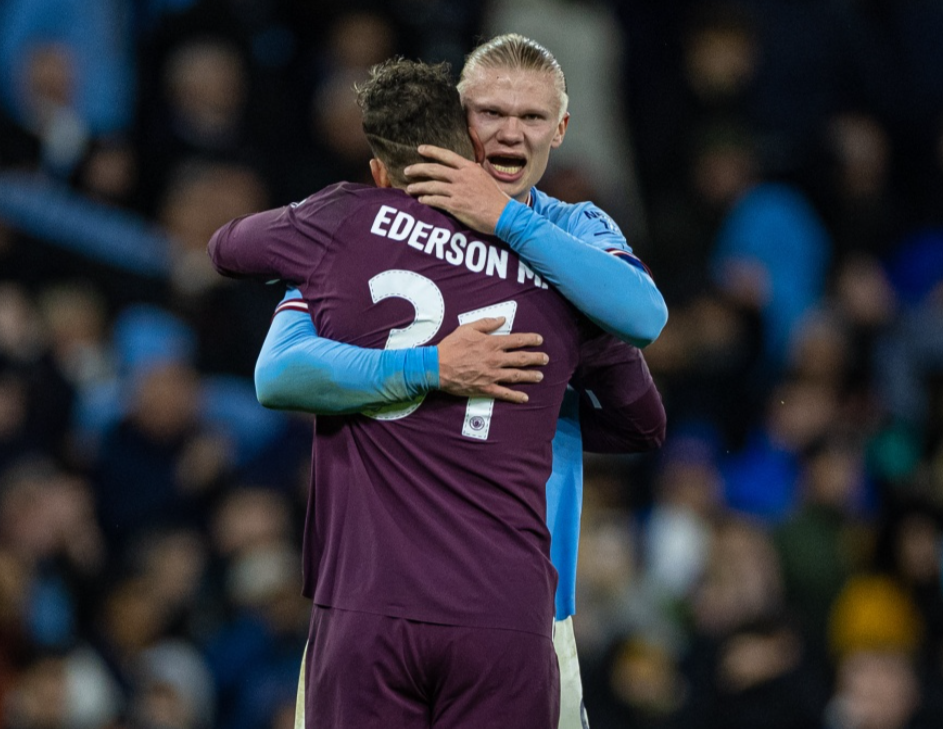 阿德耶米被换下后不满欲直接离场，多特将对其进行处罚（阿德耶米不满被换下欲径直离场，多特将予处罚）