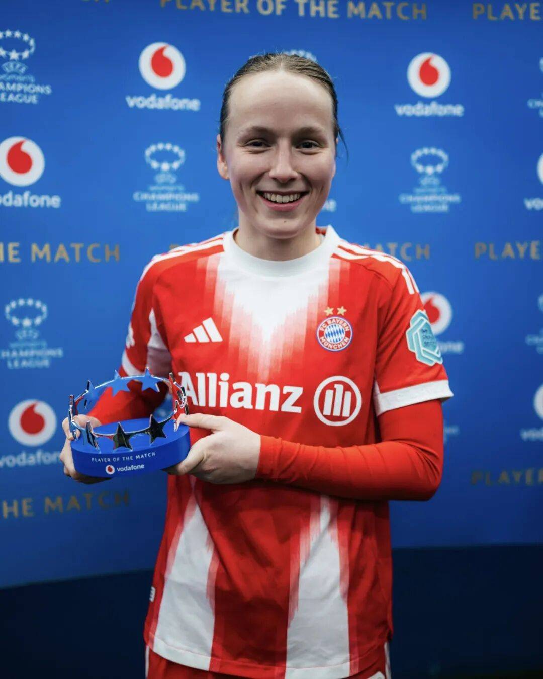 世体：巴萨计划12月底开启海外行，前往摩洛哥参加友谊赛（巴萨计划12月下旬赴摩洛哥进行友谊赛）