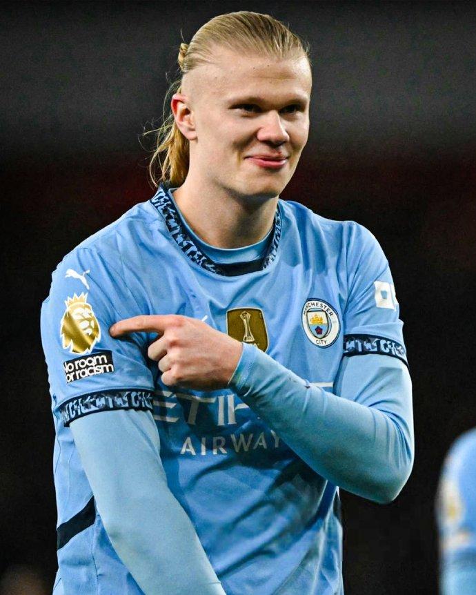 他像是在打全明星难度（他仿佛在挑战全明星难度）