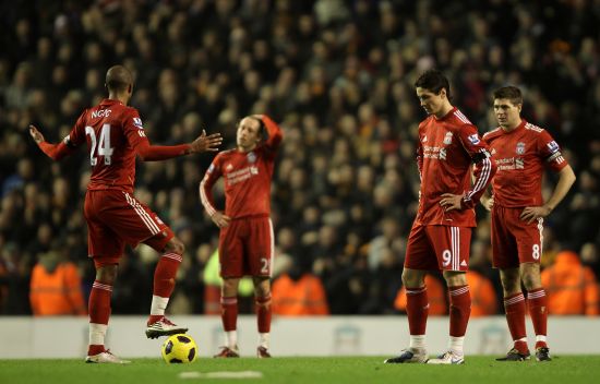 球队战术执行高效，连胜势头不减（战术贯彻到位，连胜态势延续）