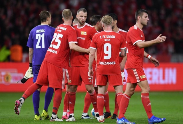 意甲：米兰2-1战胜罗马（意甲：AC米兰2-1力克罗马）