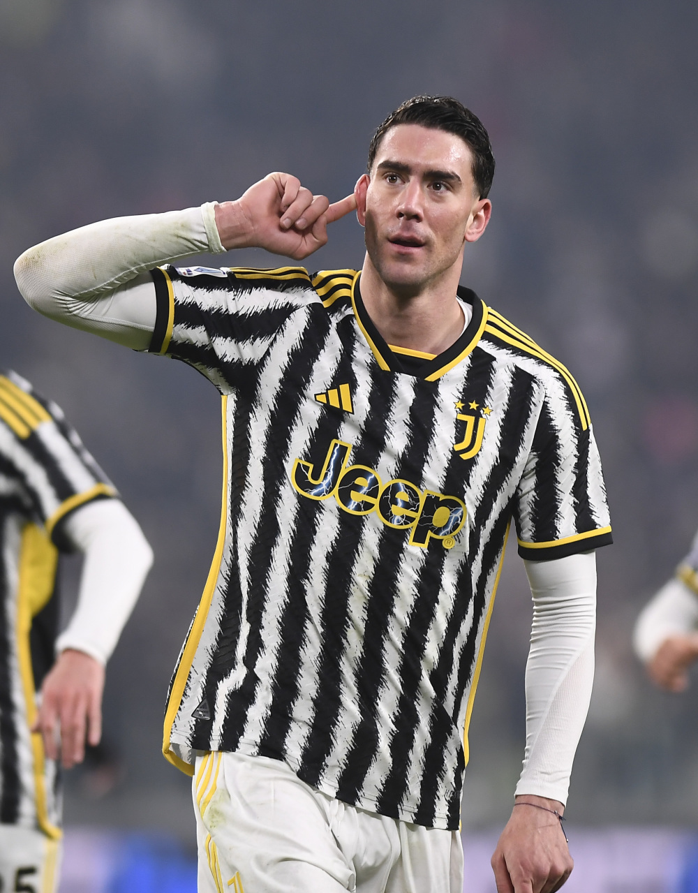 瓜迪奥拉：哈兰德发挥的很好，福登踢的太着急了需要更冷静（瓜迪奥拉：哈兰德表现出色，福登过于急躁需更冷静）