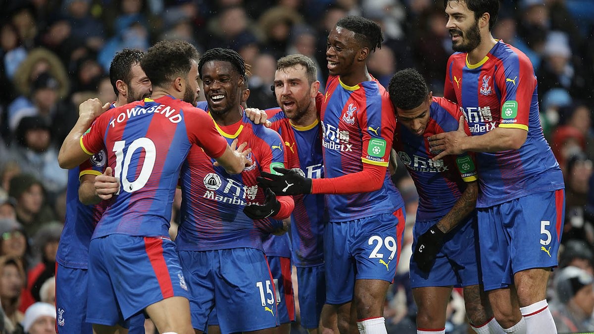 欧冠积分榜形势：拜仁阿森纳全胜，巴黎皇马遭首败，意甲陷危机（欧冠积分局势：拜仁、阿森纳全胜在握，巴黎、皇马遭遇首败，意甲告急）